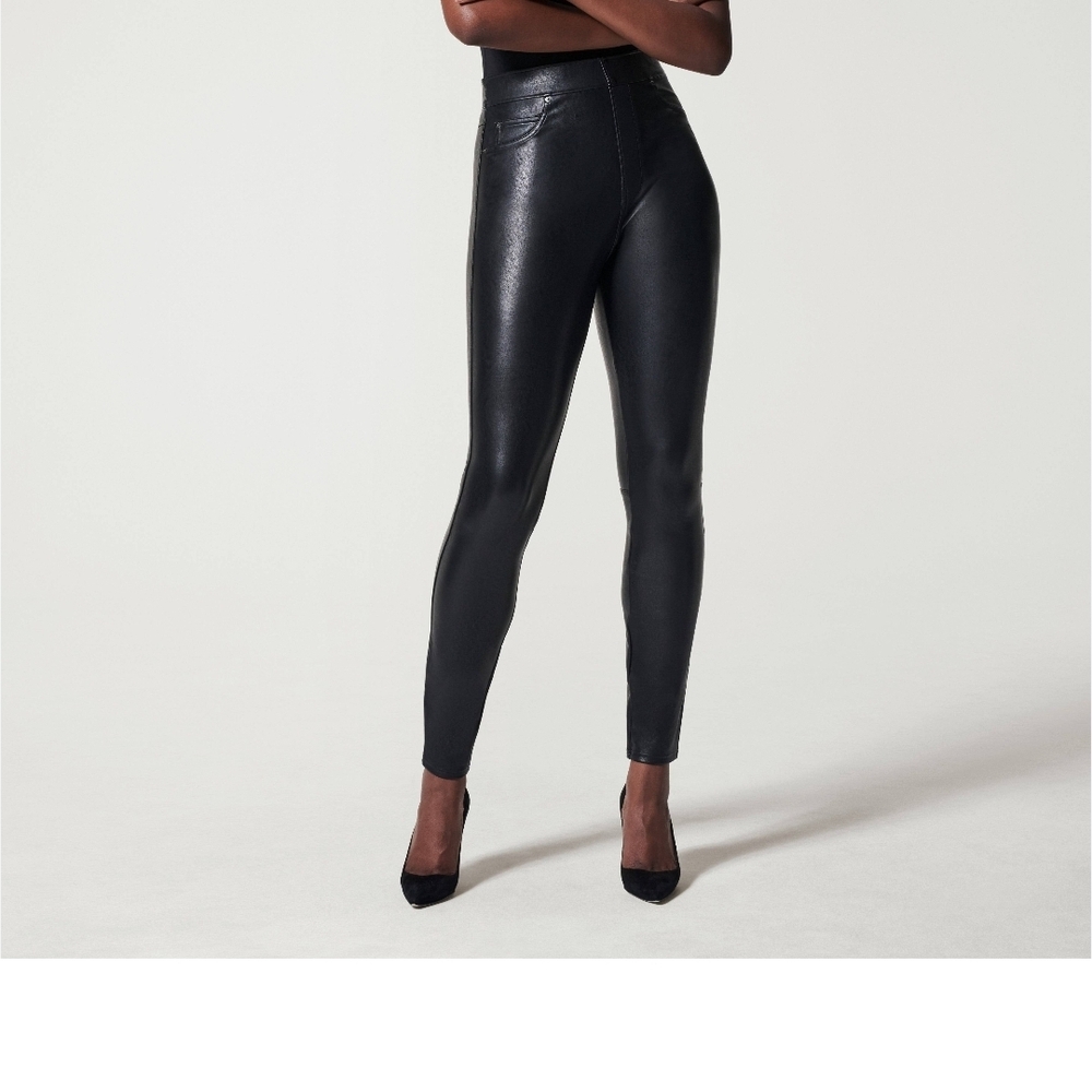 SPANX Shiny Black Skinny Pants